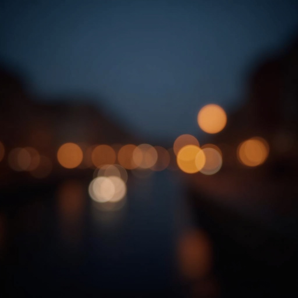 Dettaglio di viaggio a Livorno: A blurry motion shot of city lights